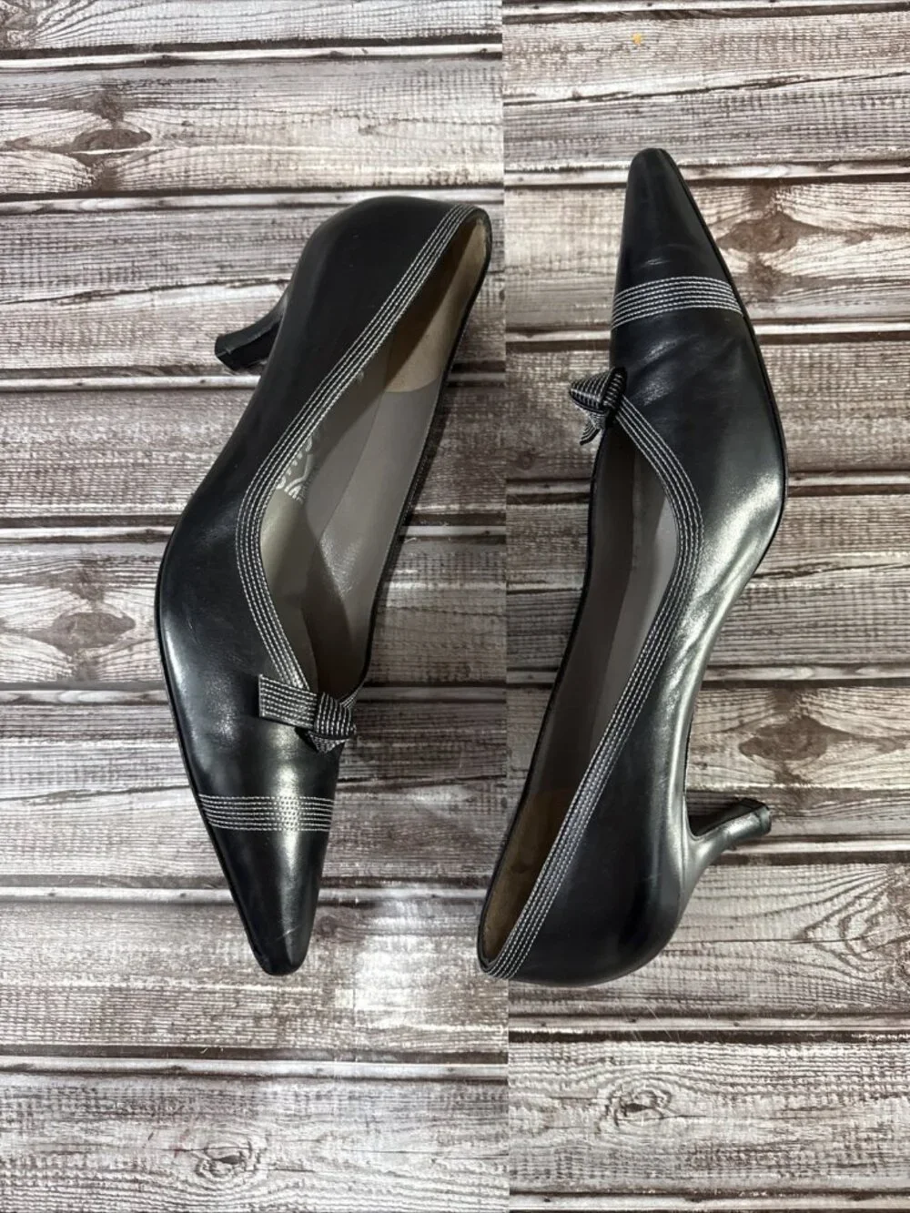 Salvatore Ferragamo Leather Pointed Toe Pumps Size 8.5 Black contrast stitching